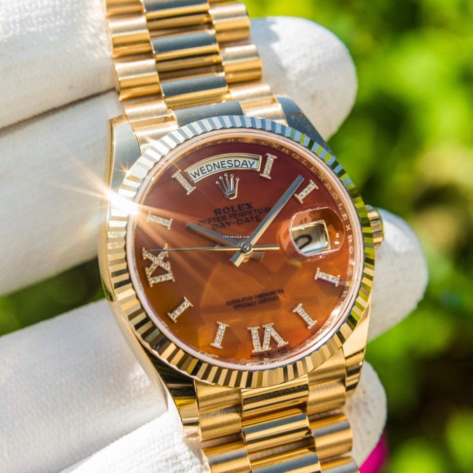 Day date carnelian diamond