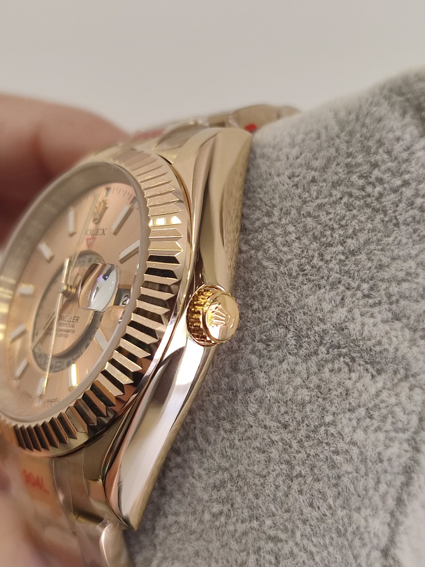 Skydweller yellow gold oyster