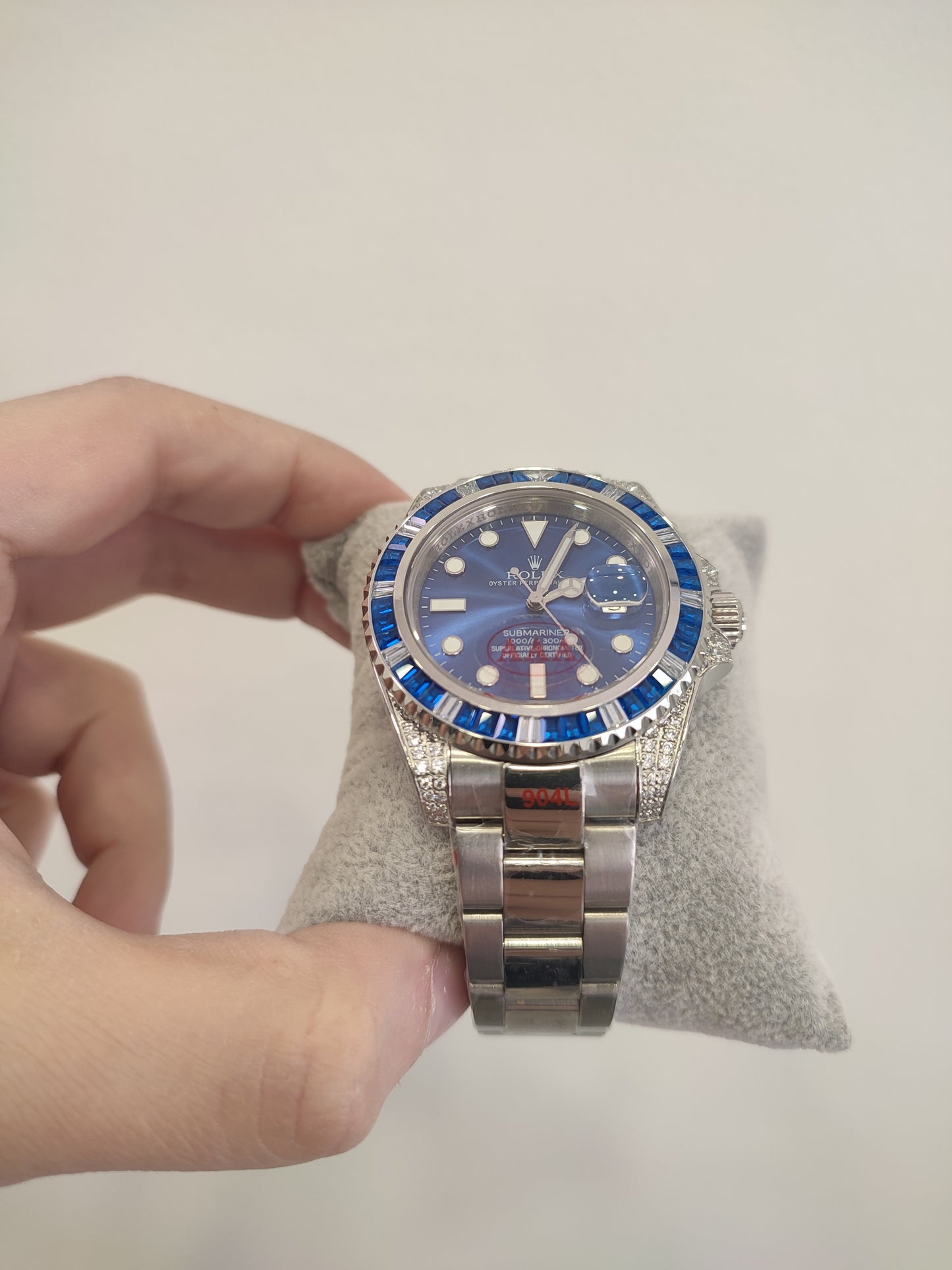 Submariner blue diamond Bezel