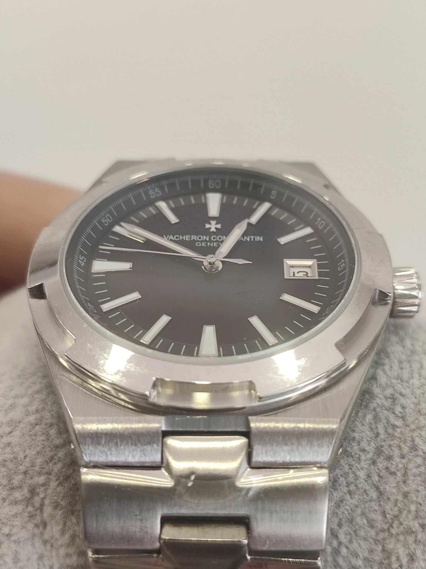 Overseas black dial