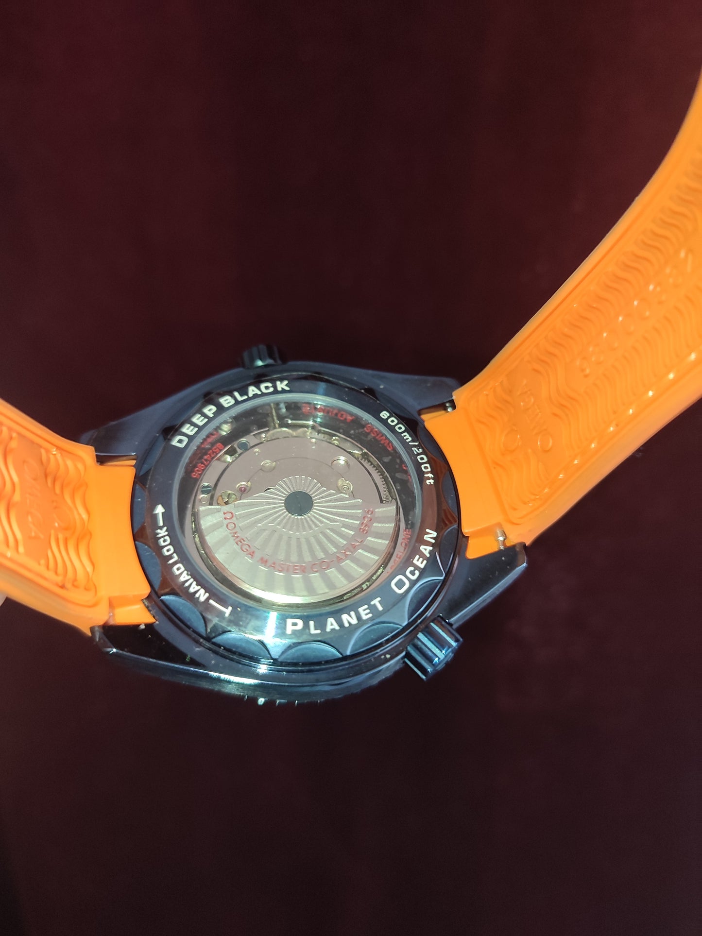 SEAMASTER
PLANET OCEAN 600M
BLUE CERAMIC ON RUBBER STRAP