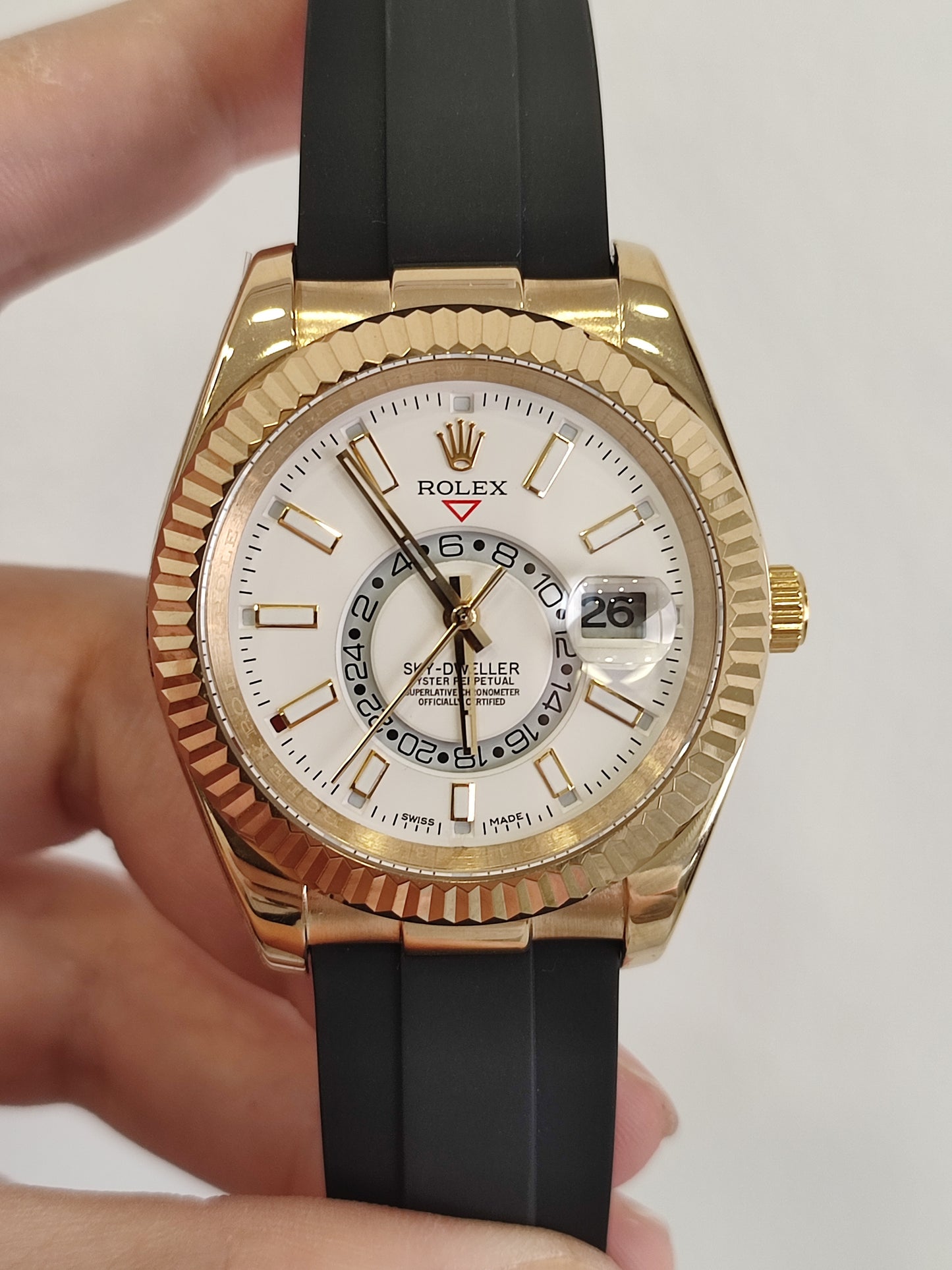 Skydweller gold bezel white dial oyster flex