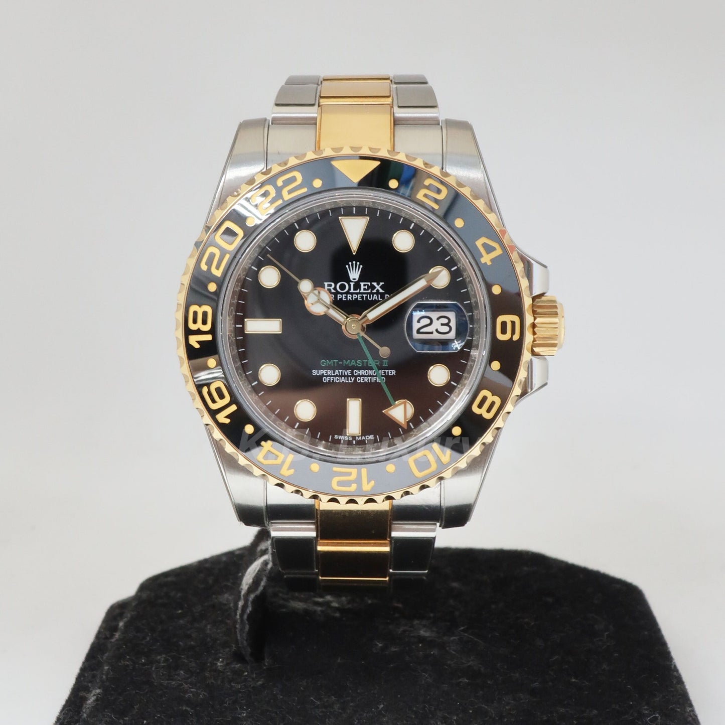 GMT MASTER 2 Two Tone Black Dial