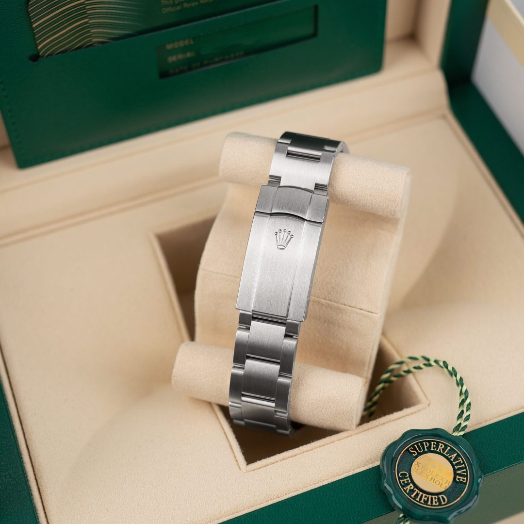 Oyster perpetual coral red dial