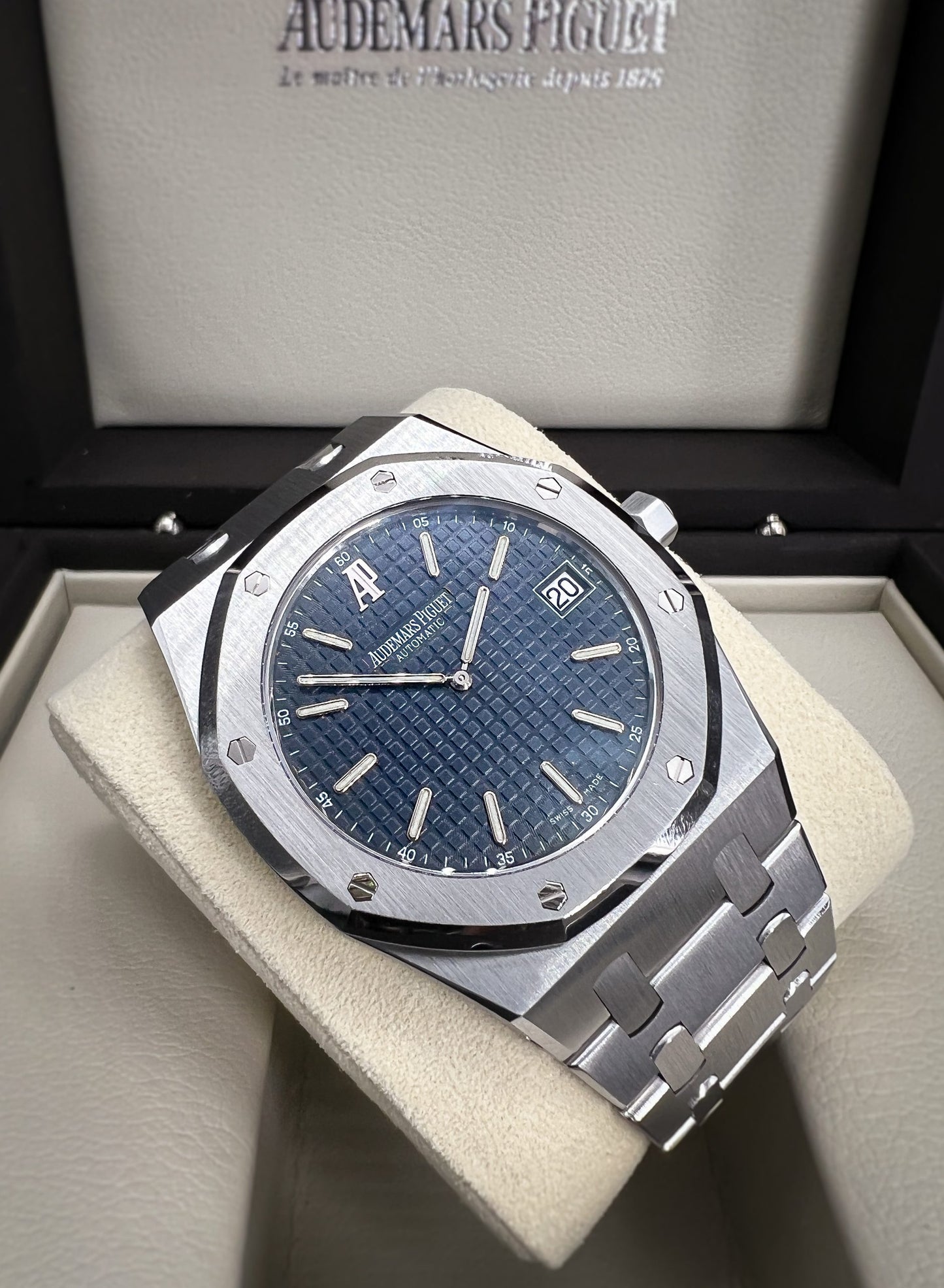 Royal Oak blue dial jumbo