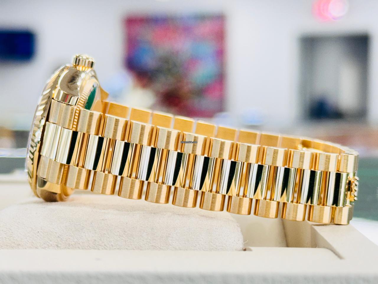 Datejust  Yellow Gold  Red Ombre Diamond Dial